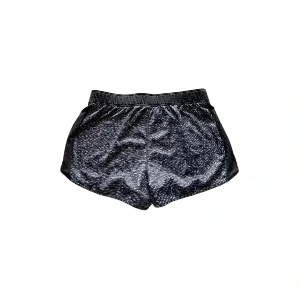 Reebok Athletic Women’s Shorts Size Medium Black and White